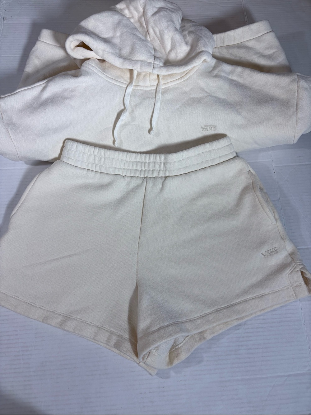 Vans Cream Pullover Hoodie & Shorts Set Soft Fleece Kangaroo Pocket